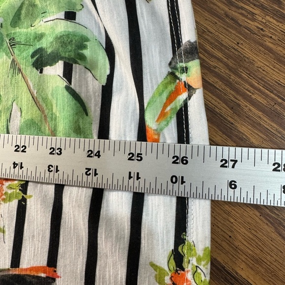 Alfred Dunner Tropical Print Shirt with black stripes. Size L. - Picture 9 of 9